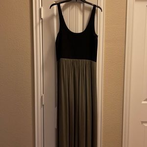 Lou & Grey black and green maxi dress size M